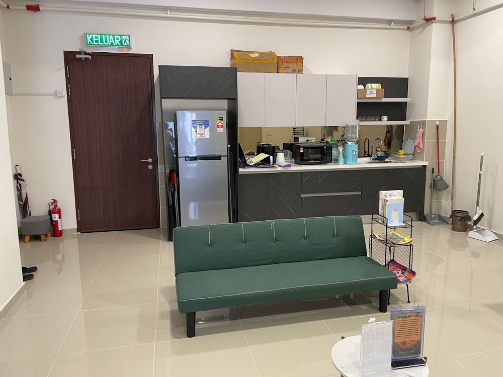 Cleanaholics Sdn Bhd